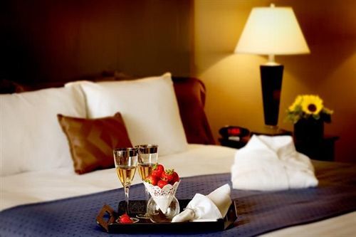 Nichols Village Hotel And Spa Clarks Summit Εξωτερικό φωτογραφία