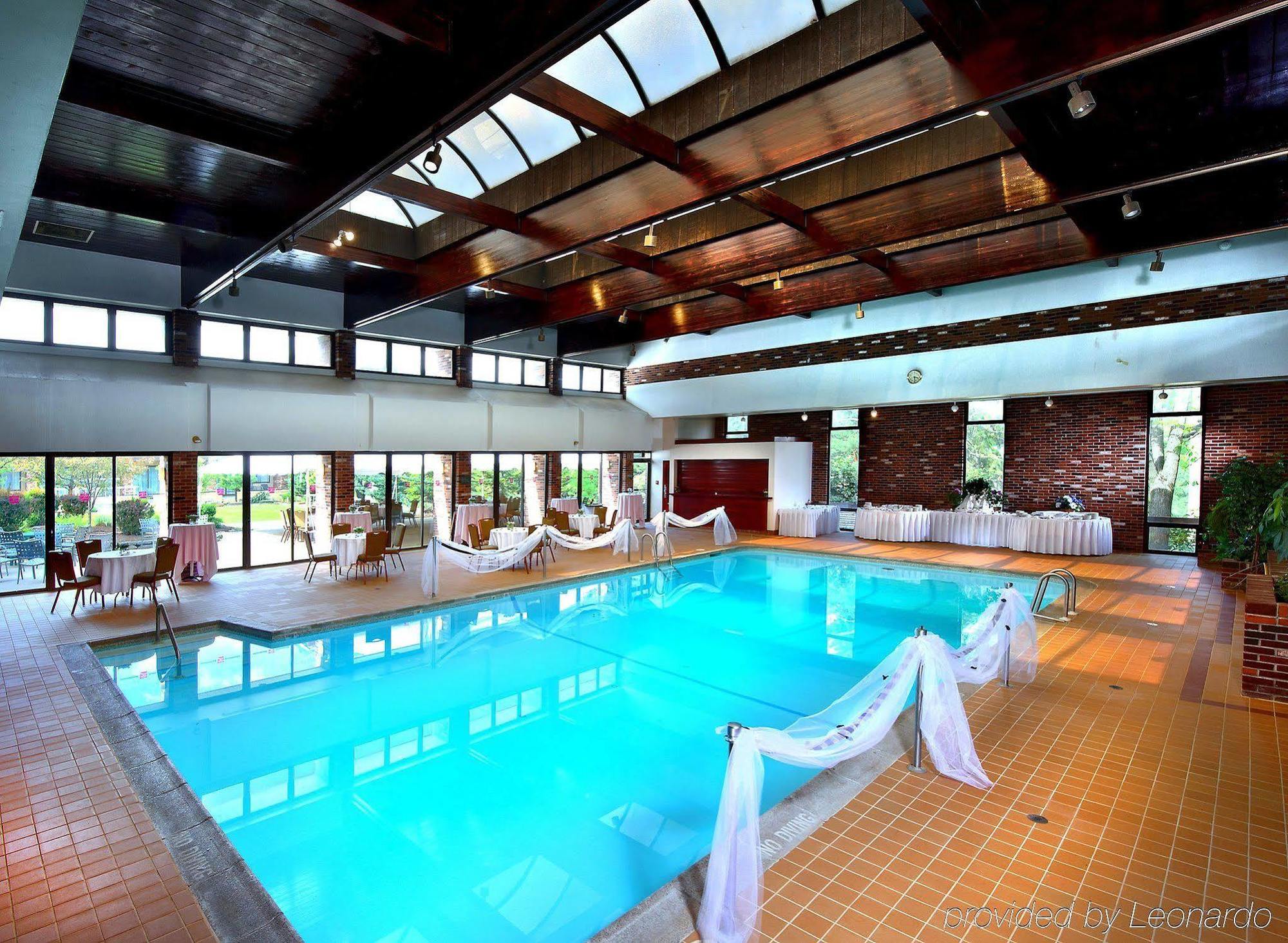 Nichols Village Hotel And Spa Clarks Summit Εξωτερικό φωτογραφία